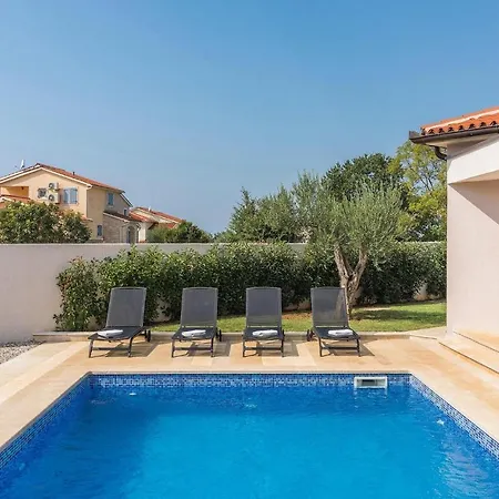 Holiday home Helena Pula